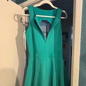 Lululemon Athletica Kelly Green Fit and Flare Tennis Dress